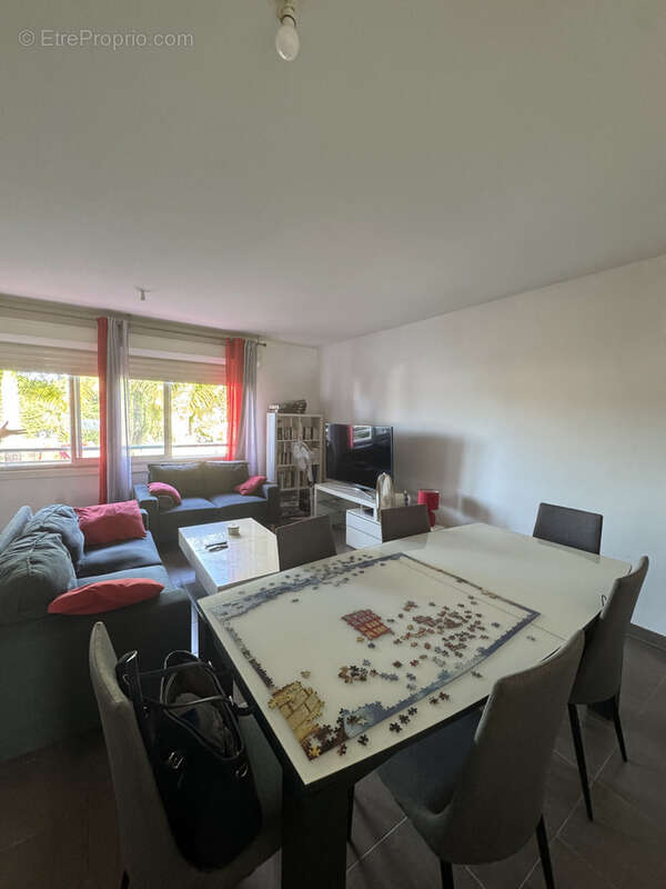 Appartement à BAIE-MAHAULT