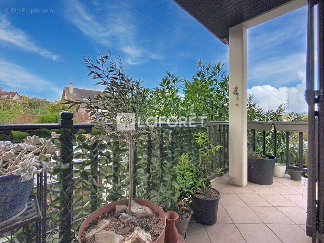 Maison à VERNEUIL-SUR-SEINE