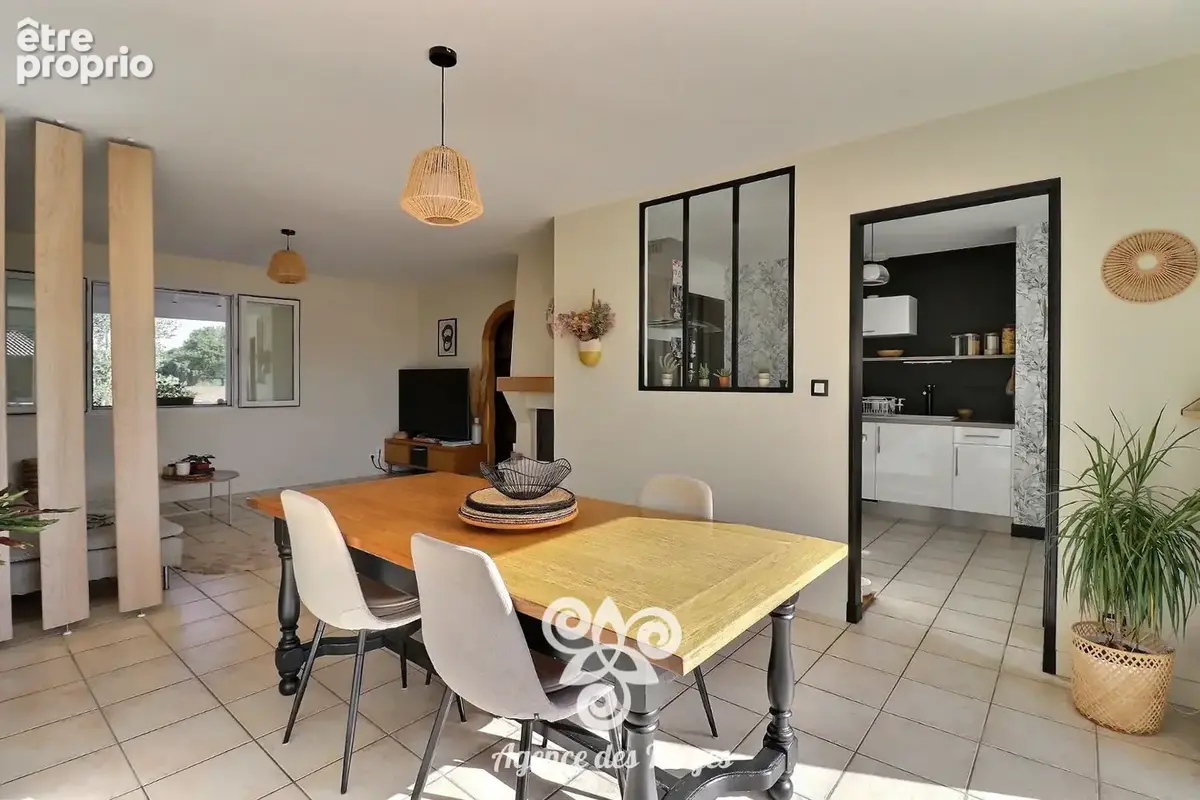 Maison de plain-pied - 3 chambres - 108m² - La Regrippiere - photo 5