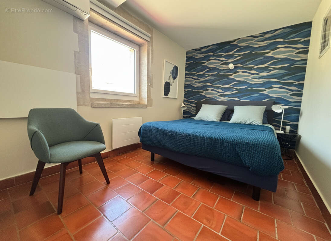 Appartement à MARSEILLE-1E