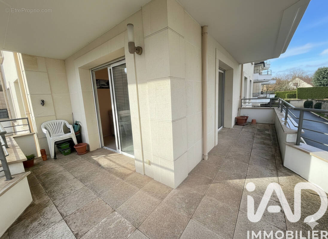 Photo 1 - Appartement à SAINTE-GENEVIEVE-DES-BOIS