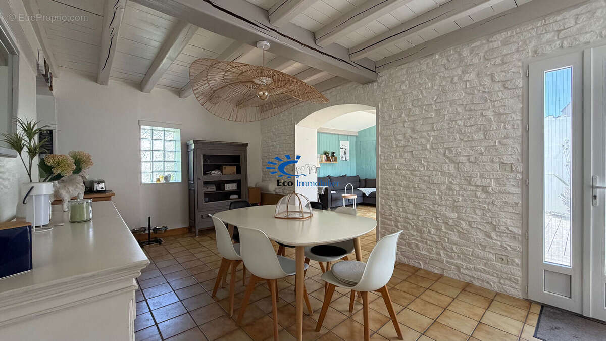Exclusivite saint ouen d'aunis maison type longere 2 chambres + jardin - photo 2