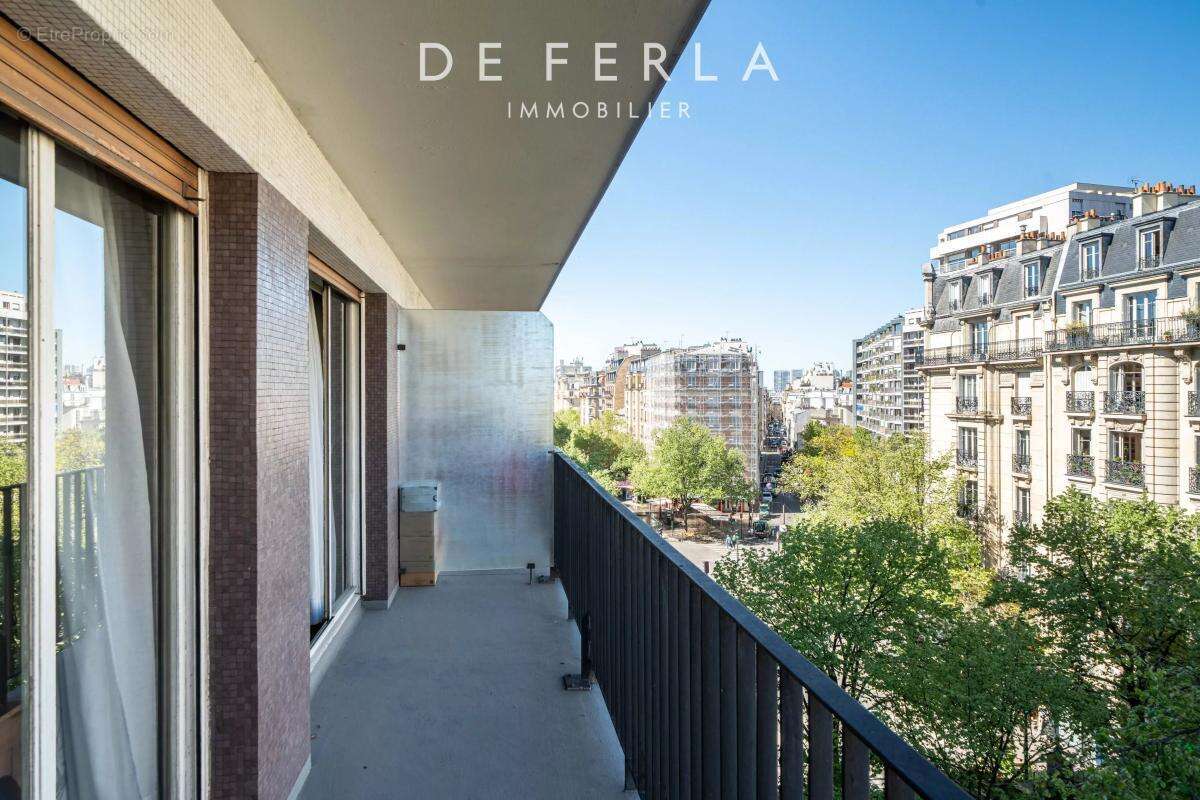 Appartement à PARIS-15E