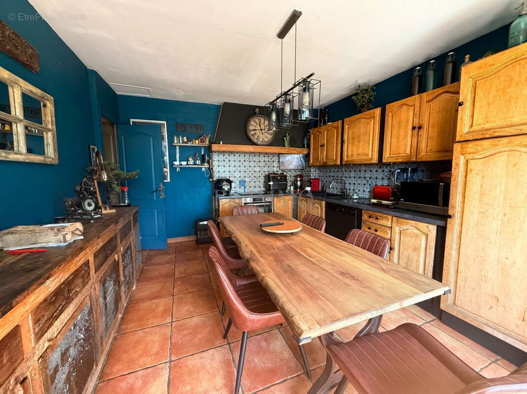 Maison à ROQUEBRUNE-SUR-ARGENS