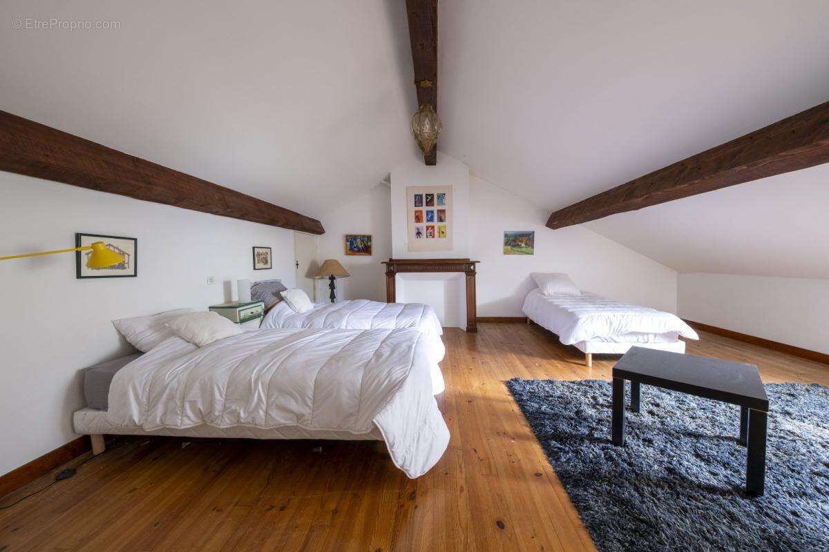 Maison à VILLENEUVE-D'OLMES