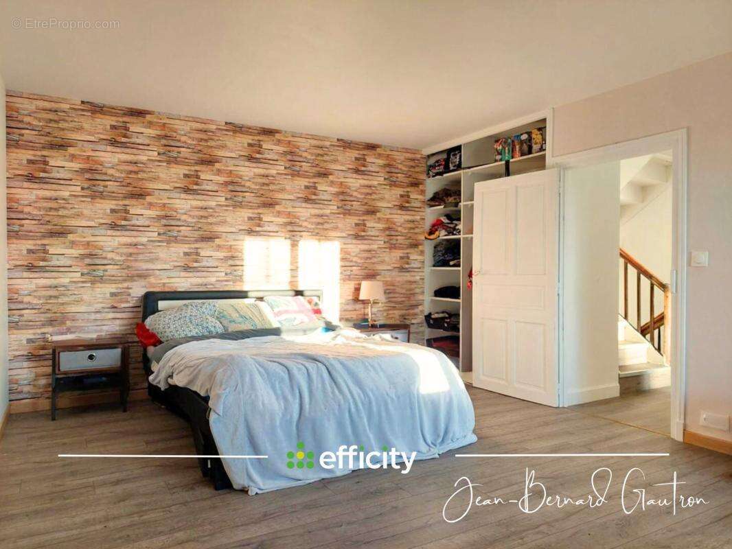 Maison à POMMERIT-LE-VICOMTE