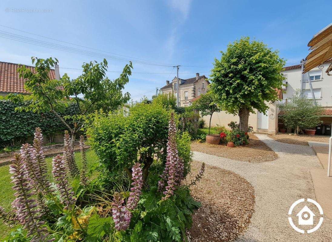 Maison semi plain-pied à RENOVER - 3 chambres - Jardins clos - - photo 5