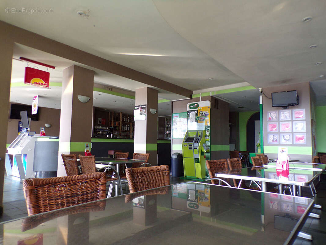 Commerce à PONT-D'AIN