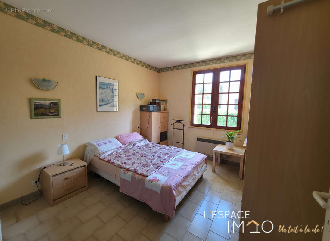 Maison à MAUBEC