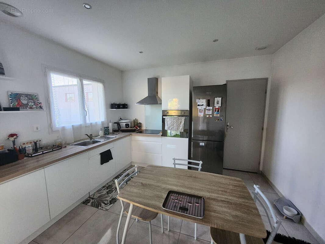 Maison à ETOILE-SUR-RHONE