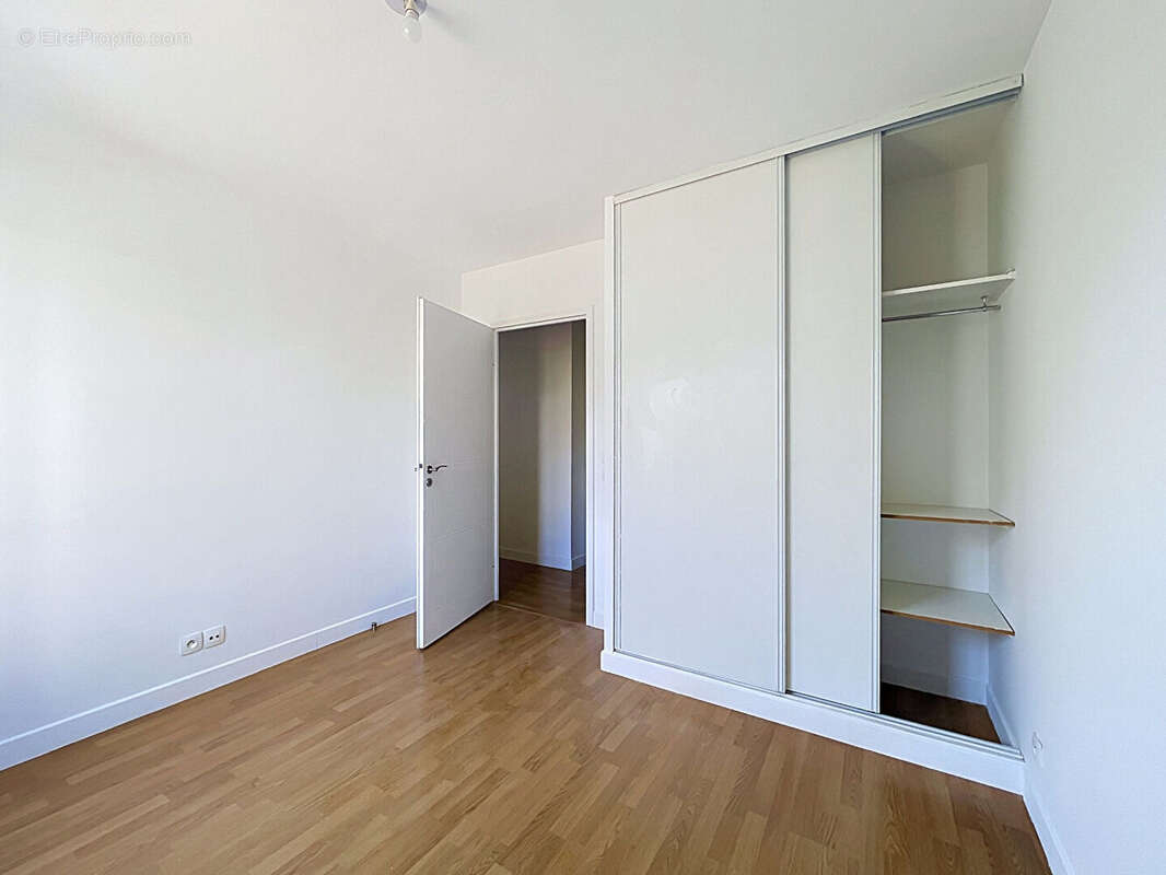2 pieces secteur roissy proche t6 centre de chatillon - photo 7