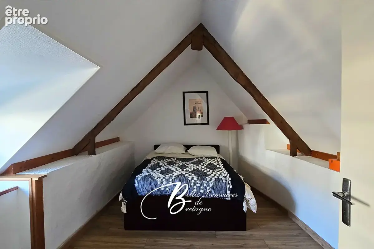 A vendre deux maisons de pêcheur réunies par une belle extension à proximité du bord de mer - photo 17