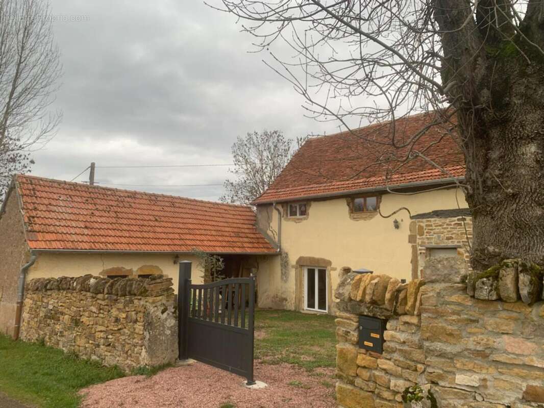 Photo 4 - Maison à OUROUX-SOUS-LE-BOIS-SAINTE-MARIE