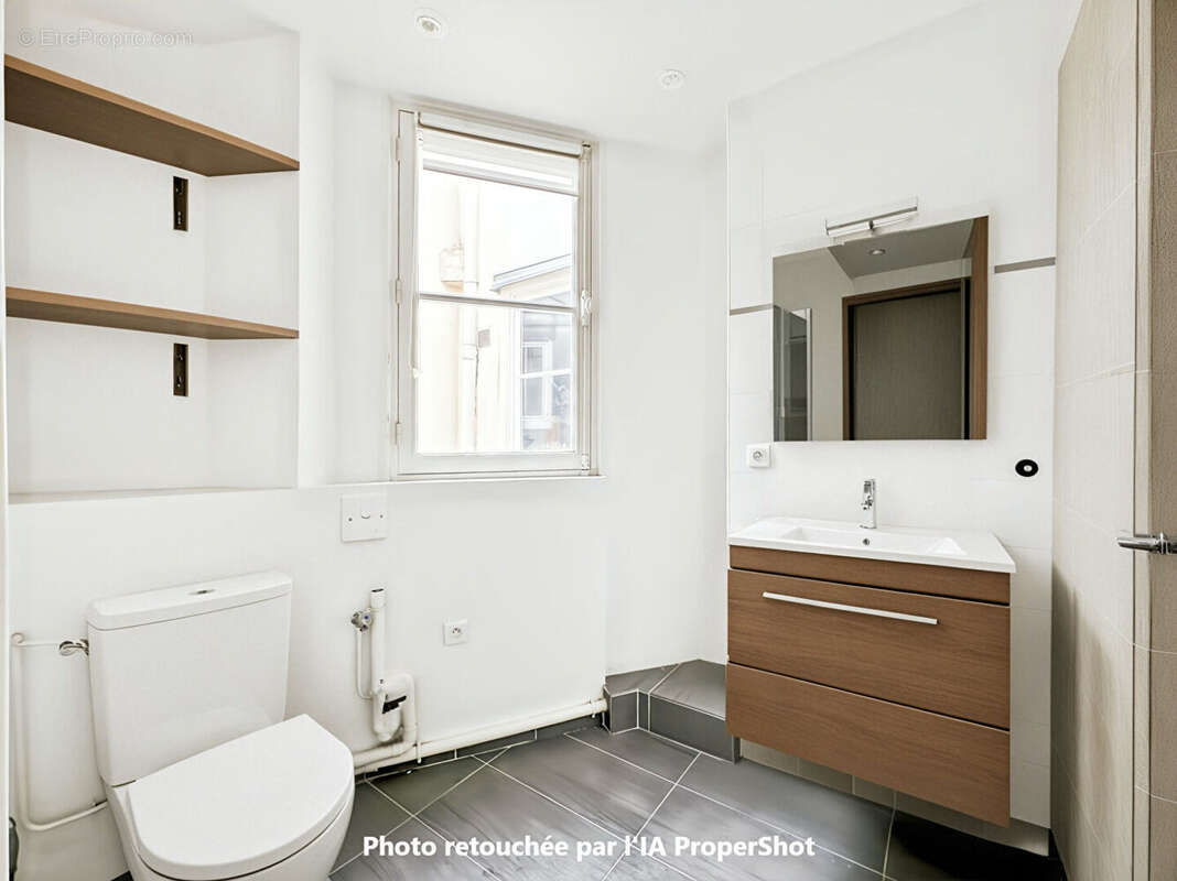 Appartement à PARIS-18E
