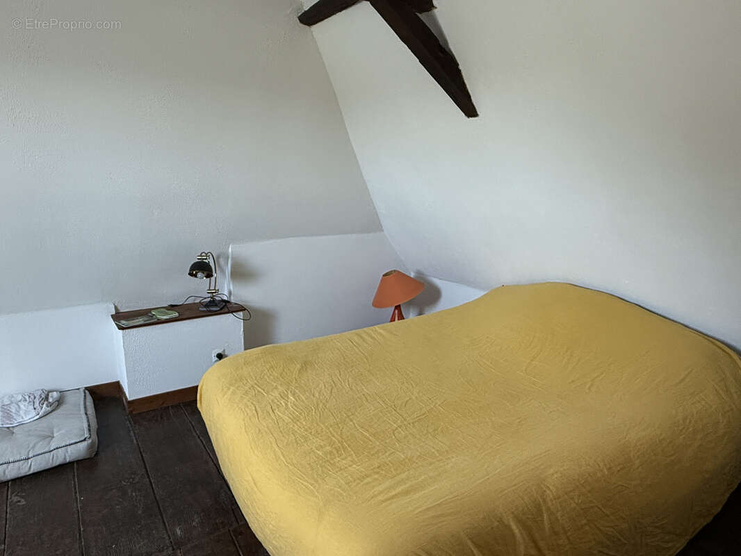 Propriete avec dependances et 11 ha de terrain - photo 15