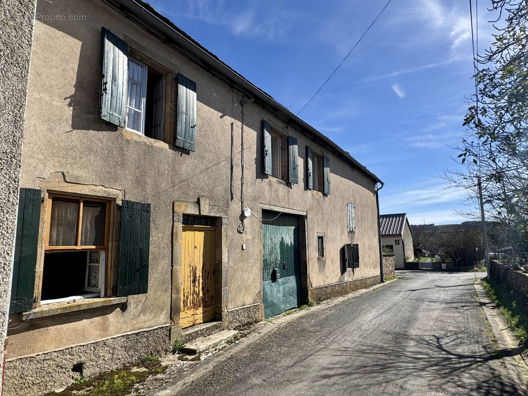 Maison à PAMPELONNE