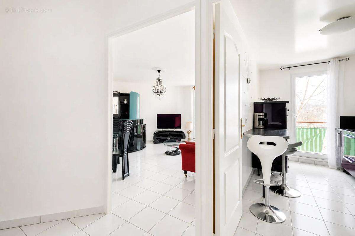 Confortable 3P de 71m² avec balcon à La Courneuve - photo 5