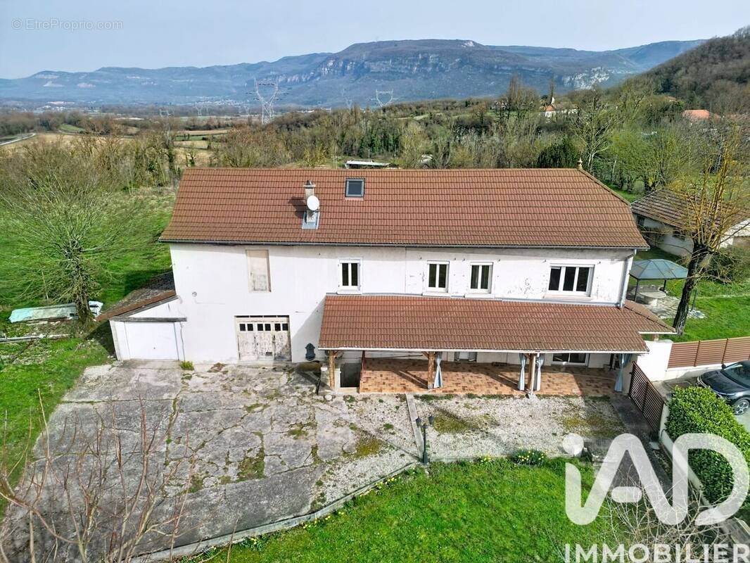 Photo 1 - Maison à BOUVESSE-QUIRIEU