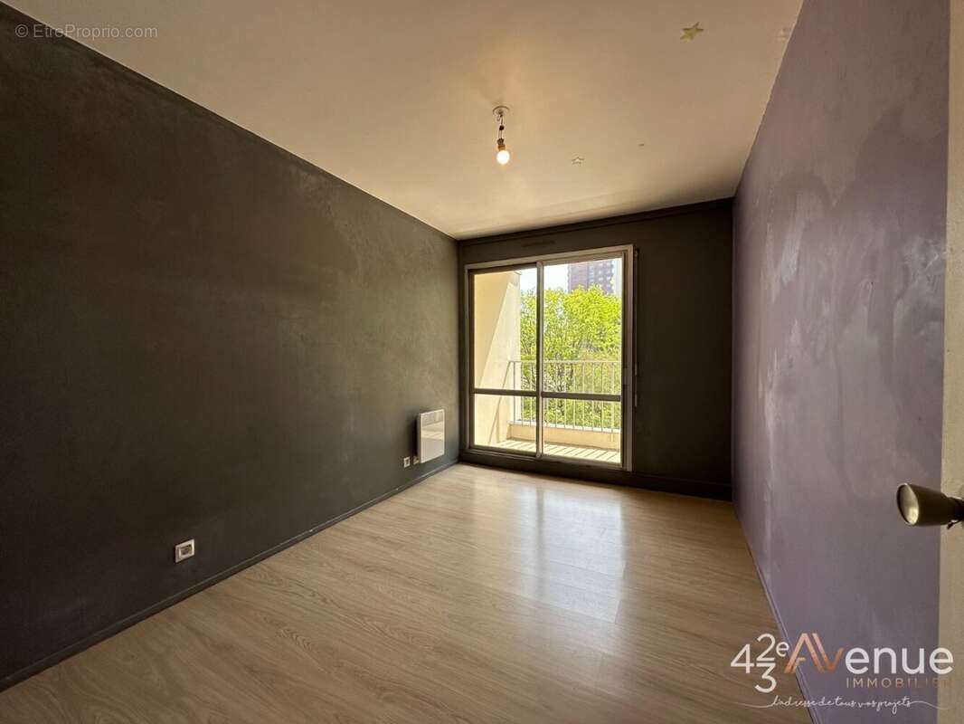 Appartement 103 m² à Saint-Etienne  - photo 9