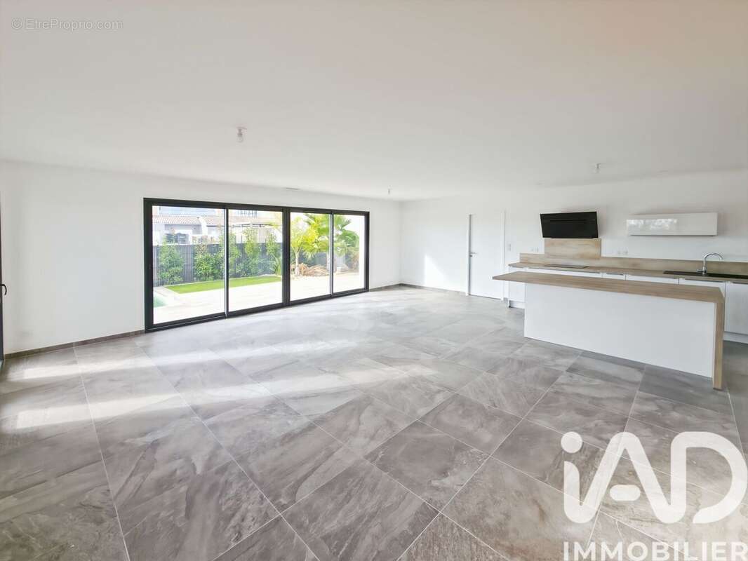 Maison 112 m² à Sauvian  - photo 8