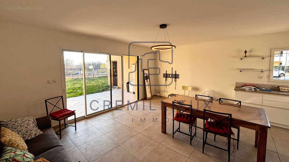 Appartement à GUILHERAND-GRANGES