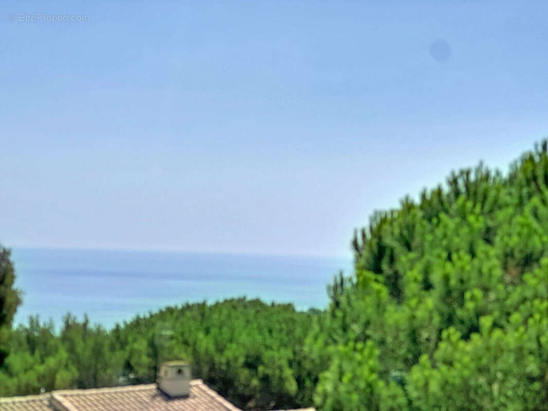 Appartement à ROQUEBRUNE-CAP-MARTIN