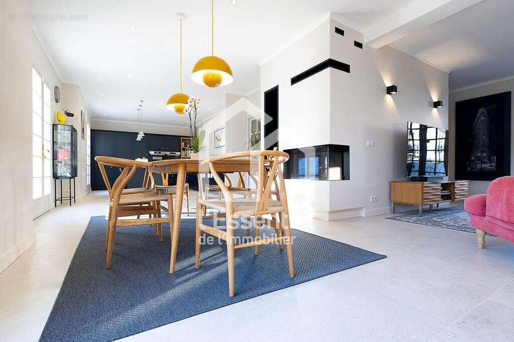 Maison à MAISONS-LAFFITTE