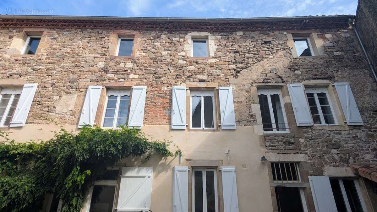 Maison à MONESTIES