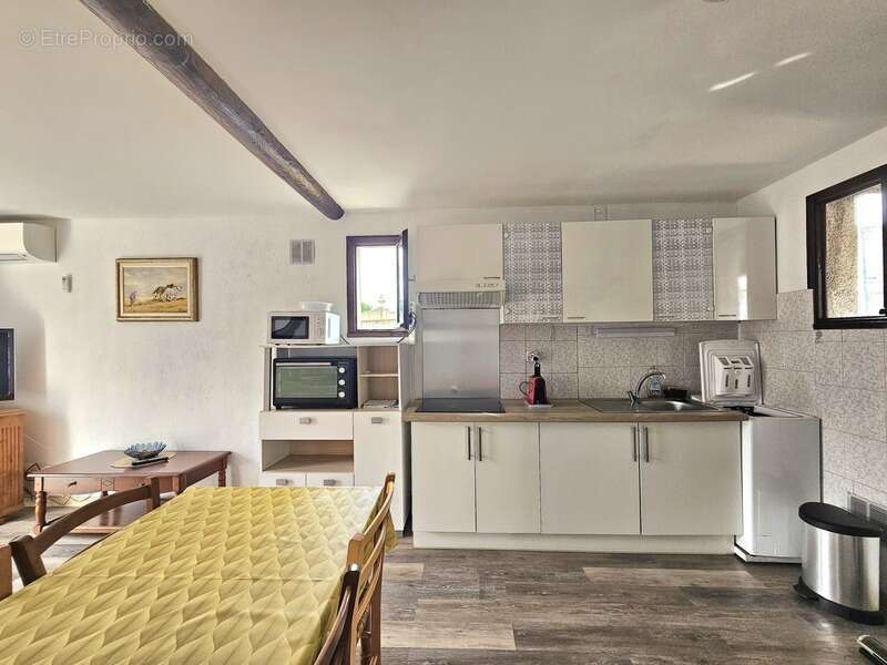A vendre maison de 300 m2 divisées en 4 habitations, terrain 1395 m2, garage et terrain cOnstructible à MONTE (Haute Corse) - photo 21