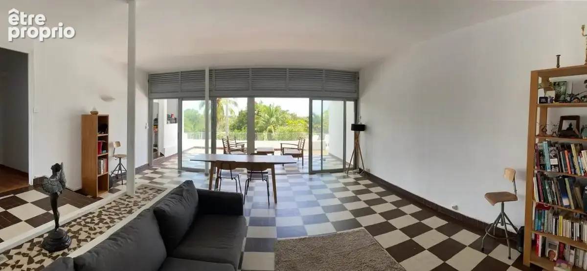 MORNE FLEURY : villa moderniste historique, piscine, parc de 2 397 m2 et 2 studios - photo 6