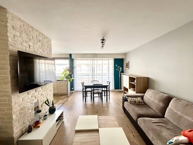 Appartement à PARIS-12E