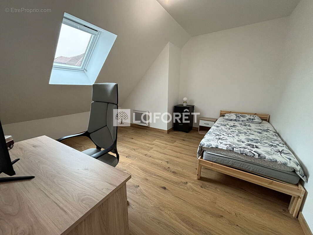 Appartement à LAMORLAYE