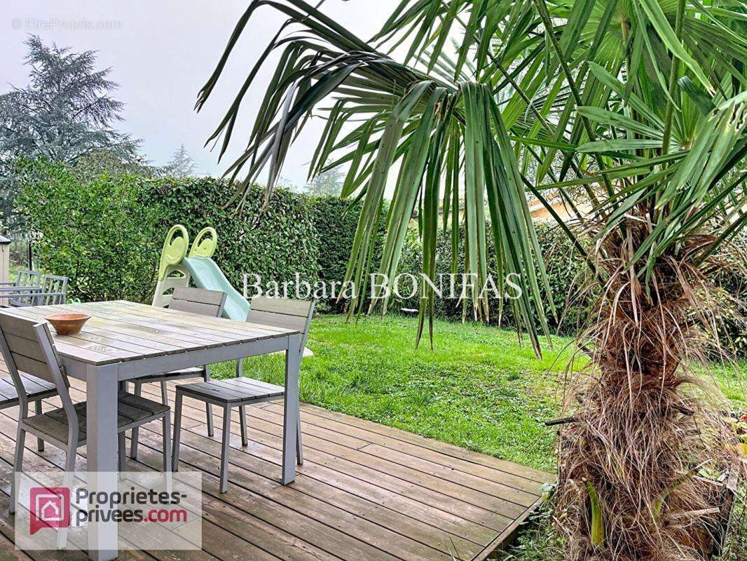 Maison à SAINT-SULPICE