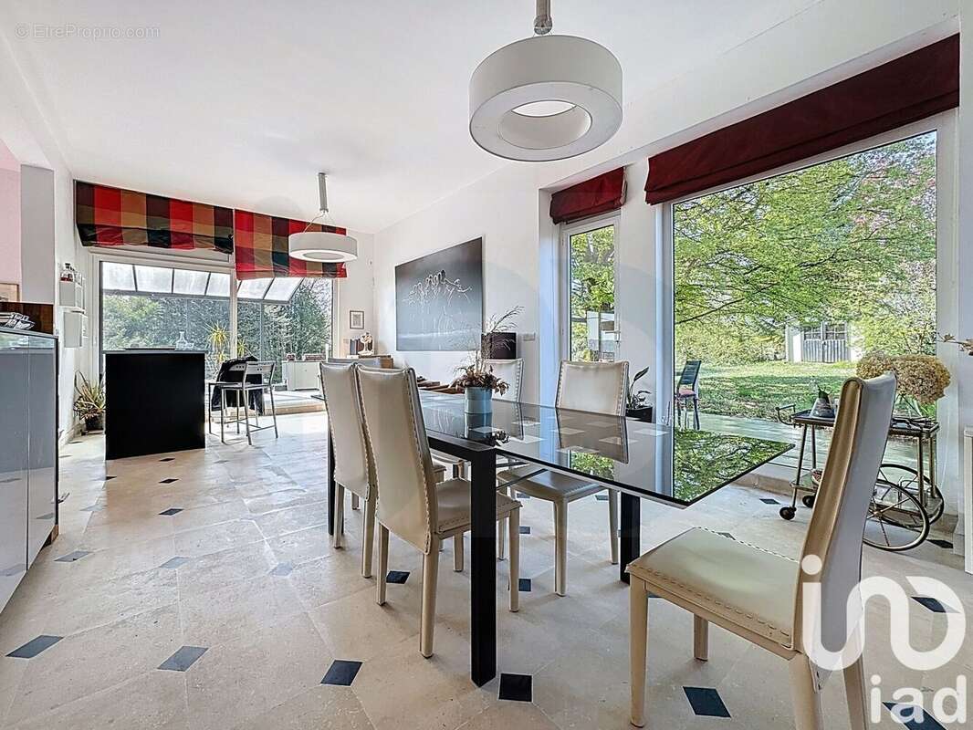 Photo 4 - Maison à VILLERS-COTTERETS