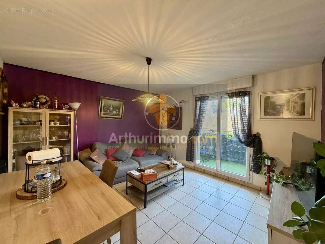 Appartement à LA FERTE-GAUCHER
