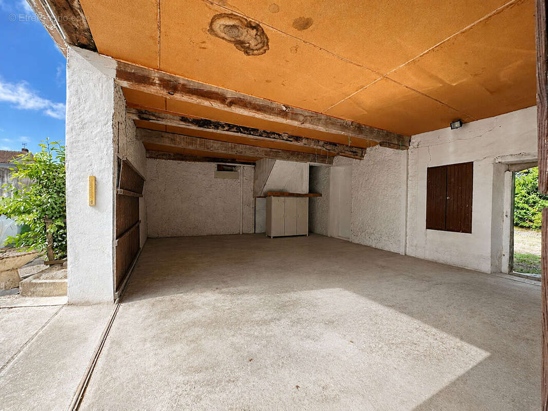 Ancien corps de ferme, dependance, belle parcelle - photo 14