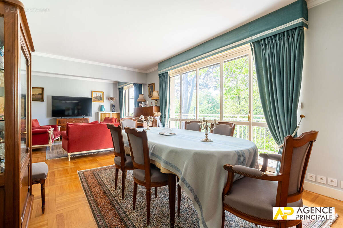 Appartement à MAISONS-LAFFITTE