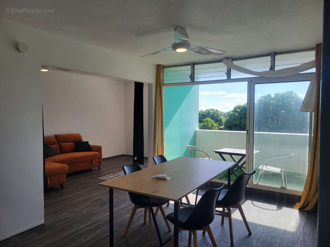 Appartement à CAPESTERRE-BELLE-EAU