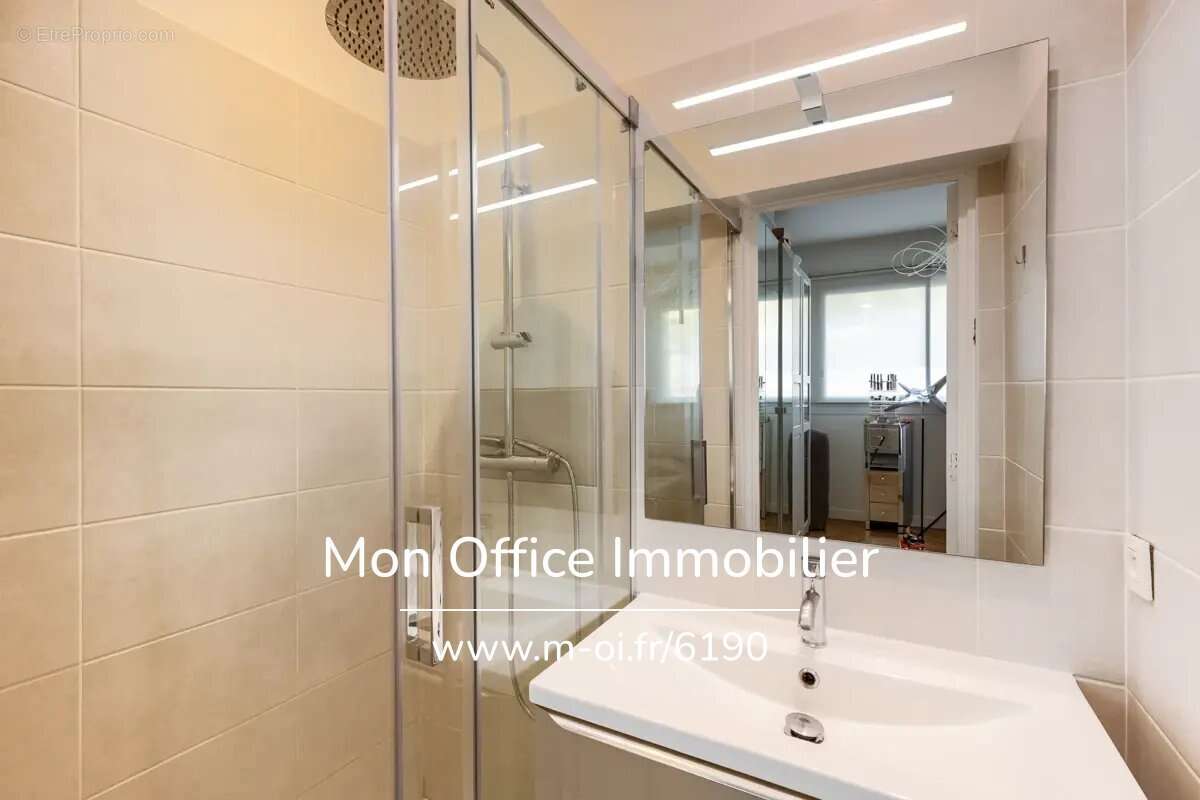 Appartement à MARSEILLE-8E