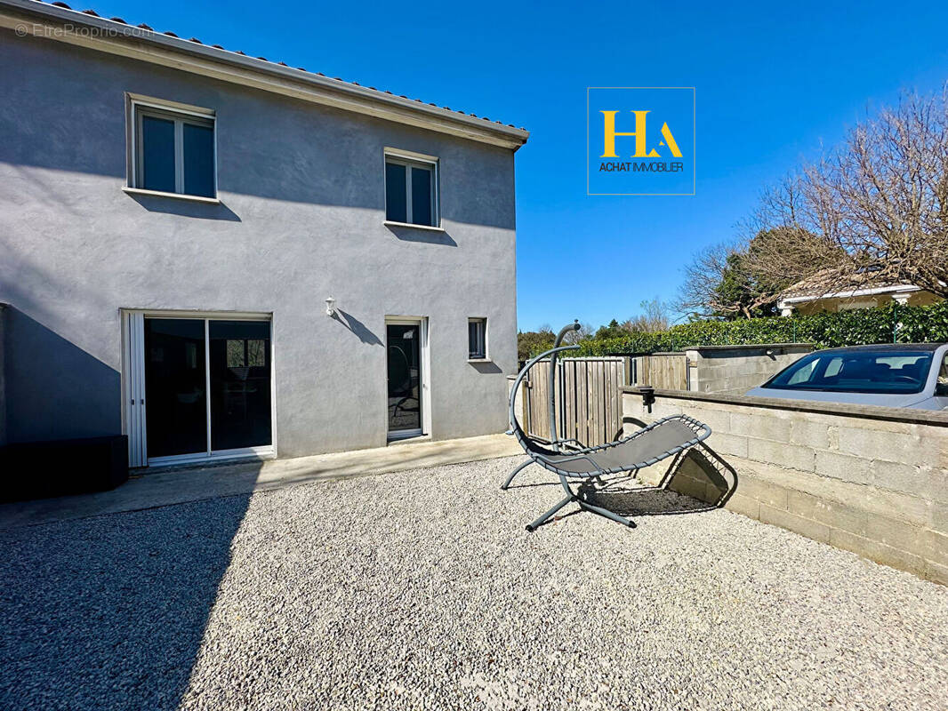 Maison à MALATAVERNE