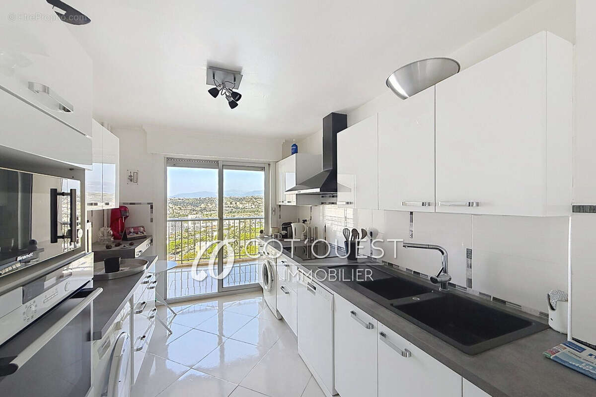 Appartement 76 m² à Nice  - photo 8