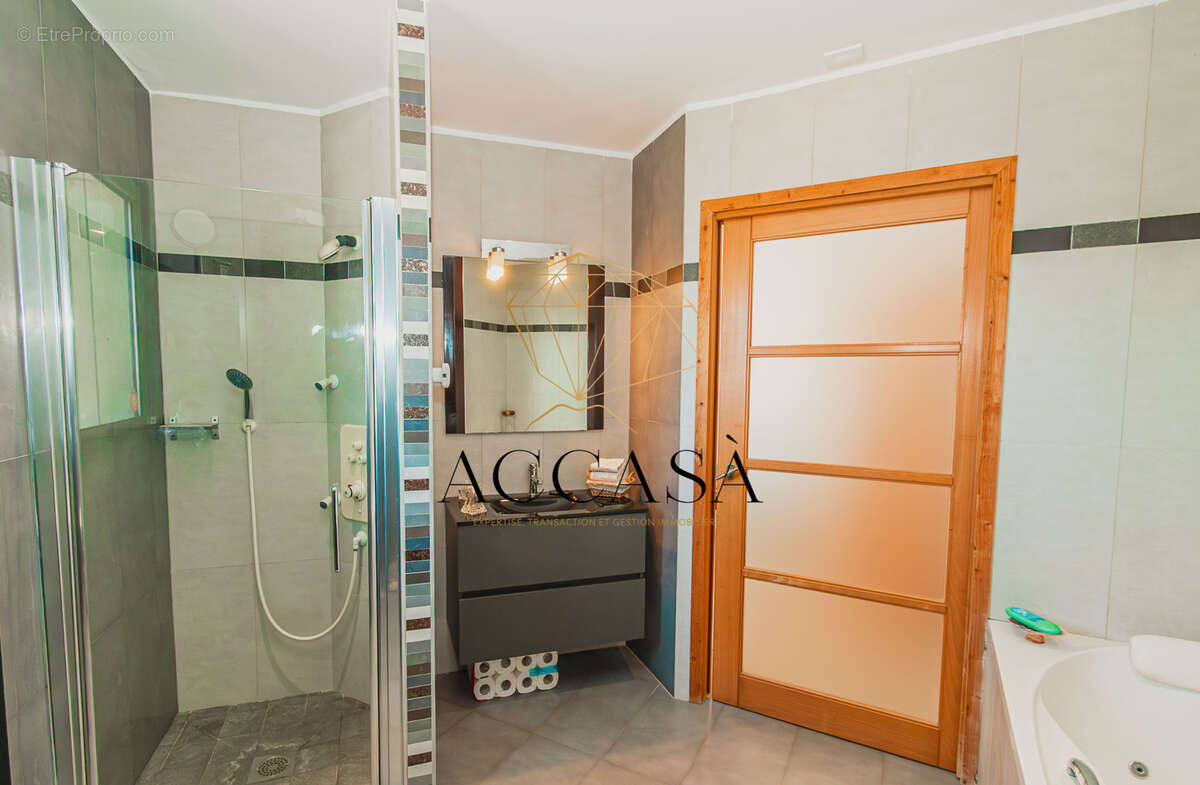 Maison à PORTO-VECCHIO