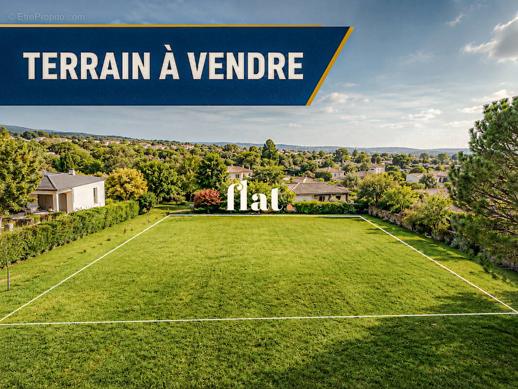 Terrain à REZE