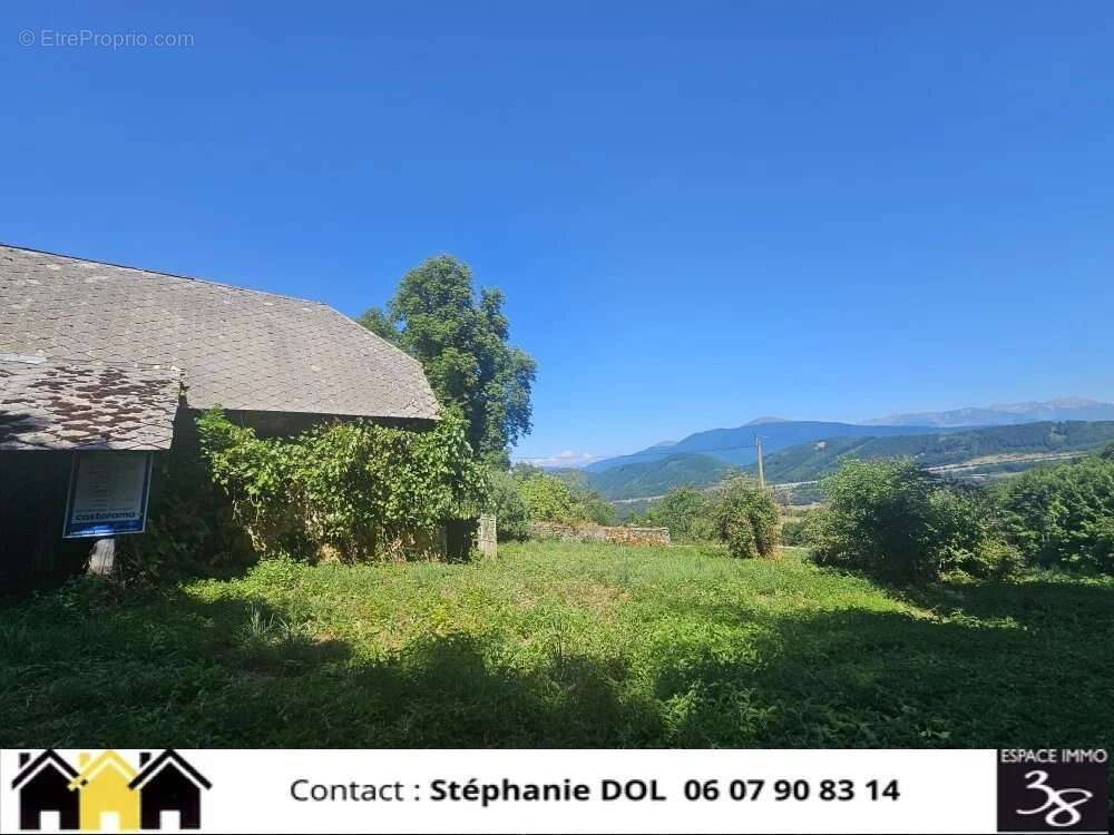 Maison à MIRIBEL-LANCHATRE