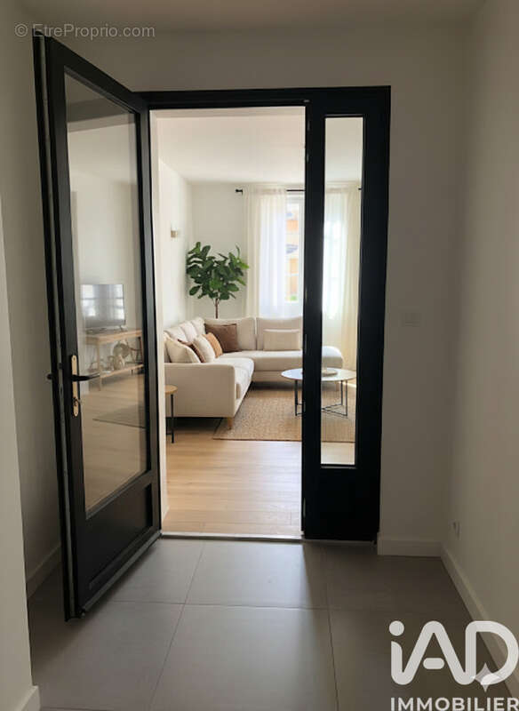 Photo 5 - Maison à ROGNES