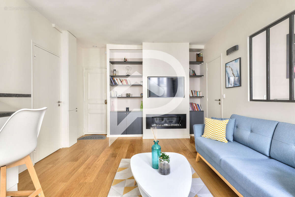 Appartement à PARIS-8E