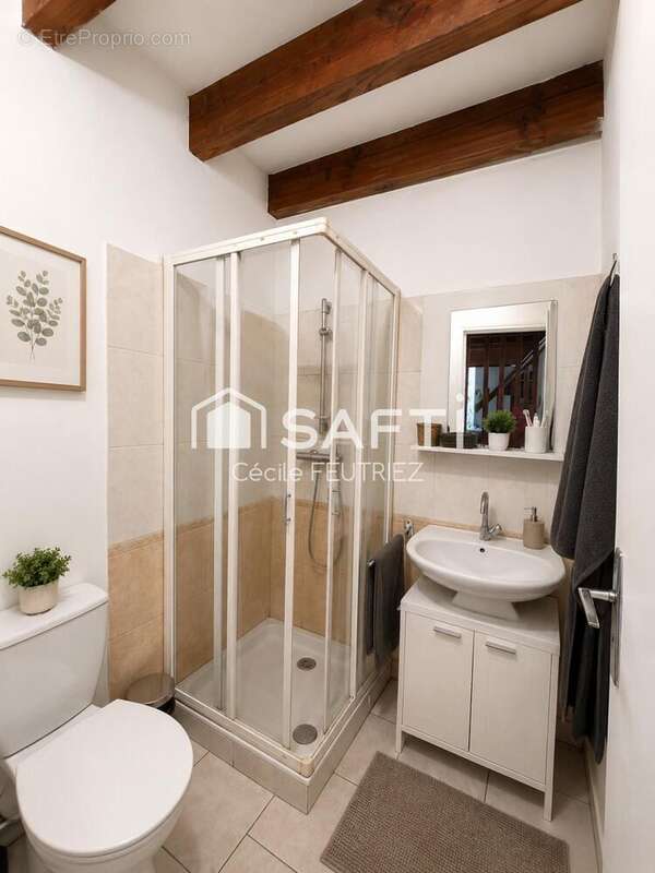 Maison 88 m² à Saint-Yrieix-Le-Dejalat  - photo 6