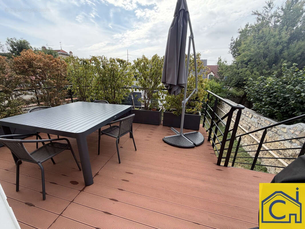 Maison 114 m² à Cormeilles-En-Parisis  - photo 2