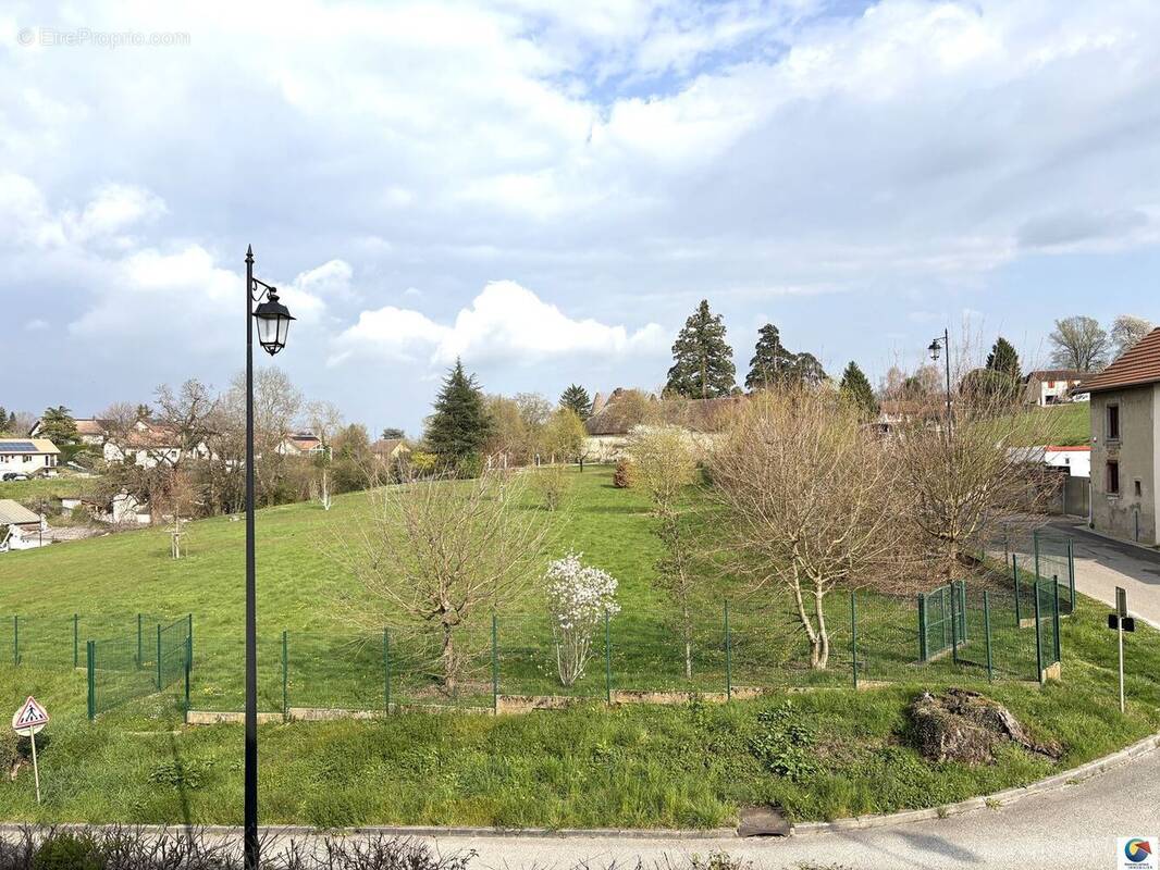 Appartement à SAINT-CHEF