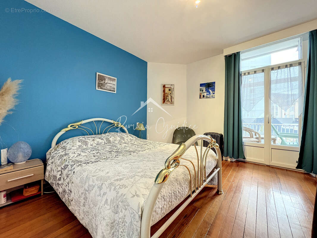 Appartement t2 60 m2 vendu meublé avec grande terrasse - photo 11